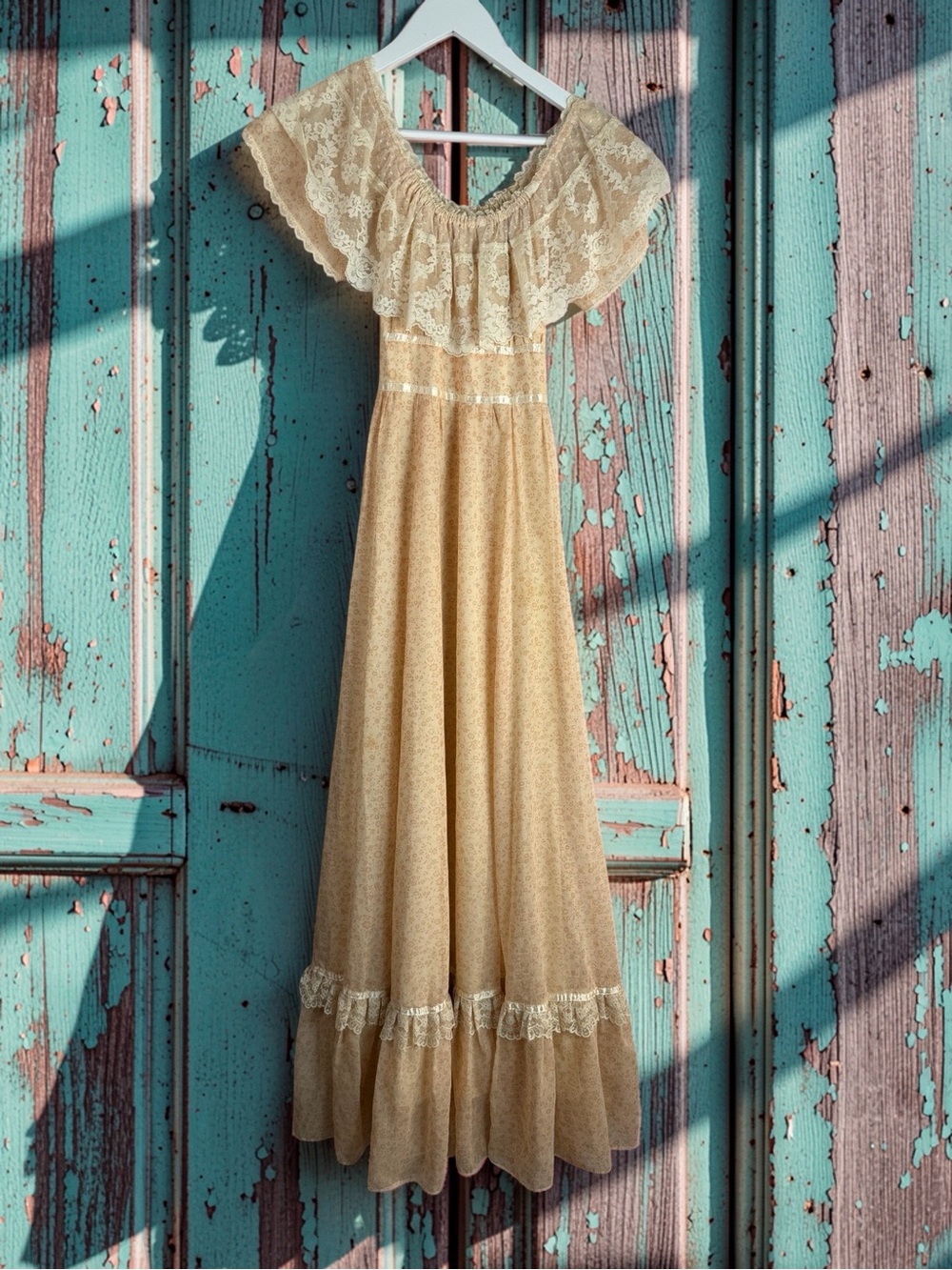 Gunne Sax Cream Lace Off-Shoulder Maxi Dress